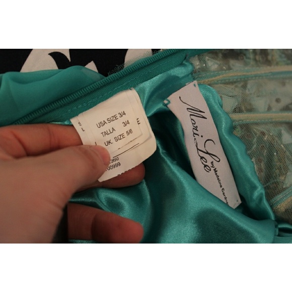 👗Mori Lee Prom Dress👗 - Picture 8 of 8